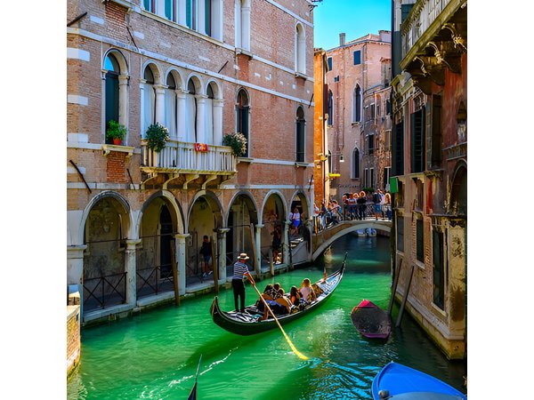 Authentic Gondola Tour & Exclusive Venice eBooks