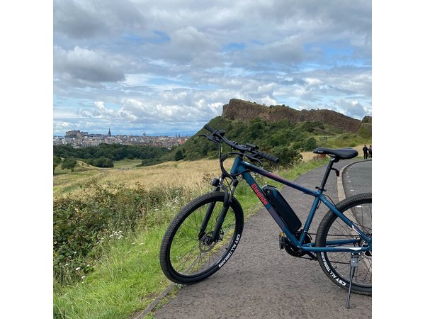 Stunning Edinburgh E-bike Tour max 10 people small group
