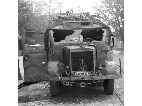 Amsterdam in World War Two Cycle Tour