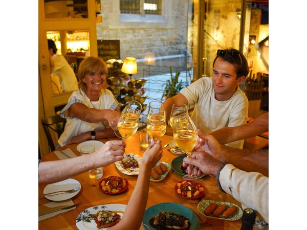 Barcelona Tapas and Wine Experience Small-Group Walking Tour