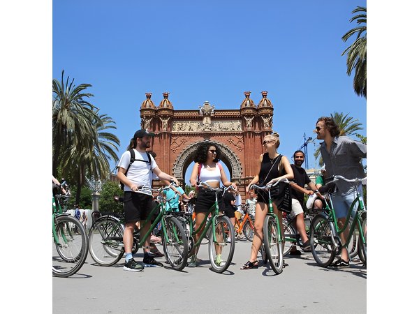 Private Barcelona Bike or E-Bike Tour