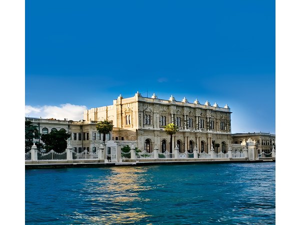 Istanbul Dolmabahce Palace Tour with Bosphorus Cruise with Guide