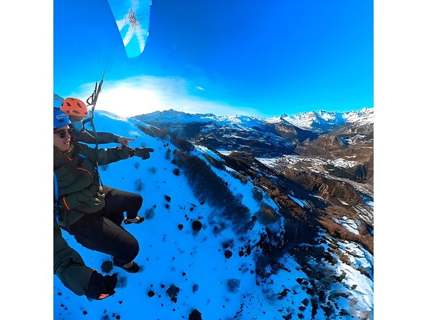 Tandem paraglider in the Pyrenees (Panticosa) + Video of the flight