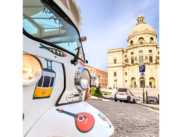 Lisbon Complete Tour! Eco TukTuk Private Guided