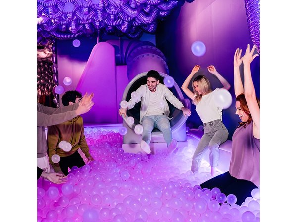 IKONO Barcelona: Immersive Experience