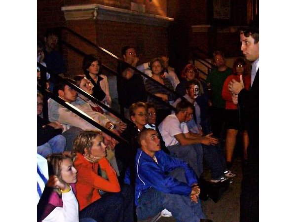 Haunted Nashville Night-Time Walking Tour with Costumed Guide
