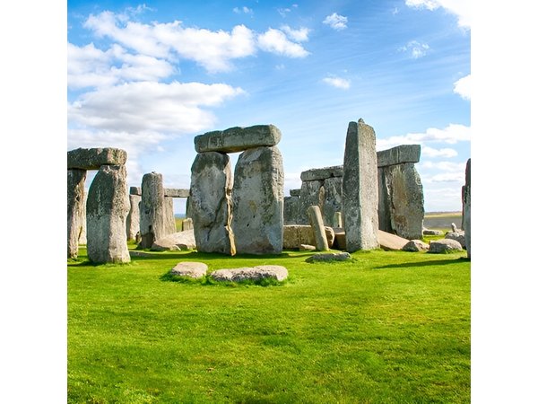 Stonehenge and Windsor Castle Tour from London With Entry Tickets