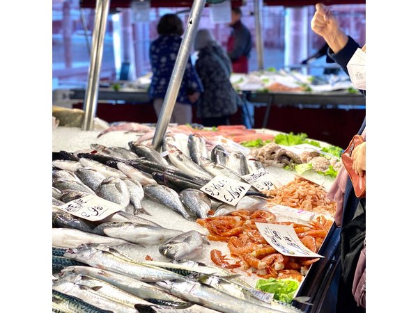 Rialto Market Food and Wine Lunchtime Tour of Venice