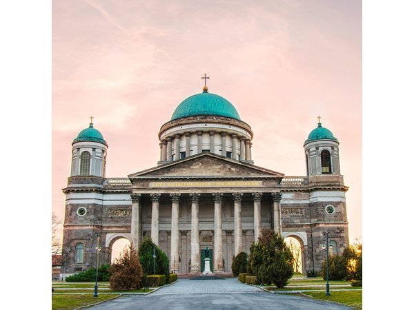 Private day trip: Budapest to Szentendre, Visegrad and Esztergom