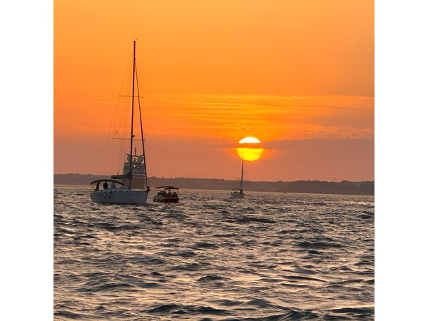 Private Sunset Sailing Boat Tour in Lisbon