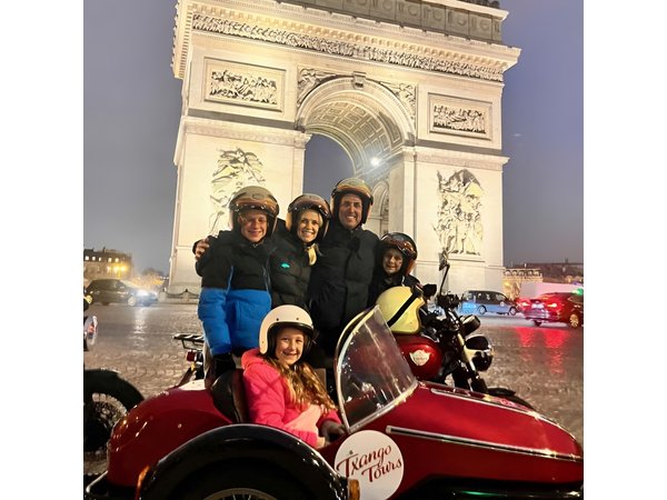 Private Sidecar Tour of Paris at Night with drinks