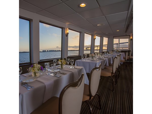 City Cruises San Diego: Buffet Dinner Cruise