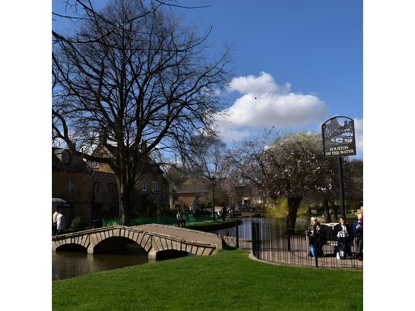 London: Explore the Cotswolds from London with Private Black Cab