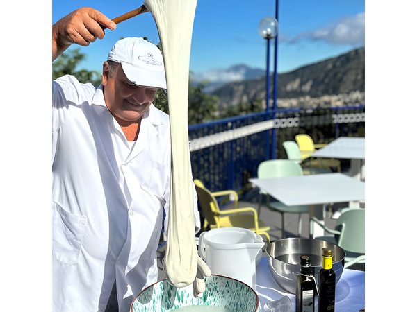 Mozzarella class & more in Sorrento