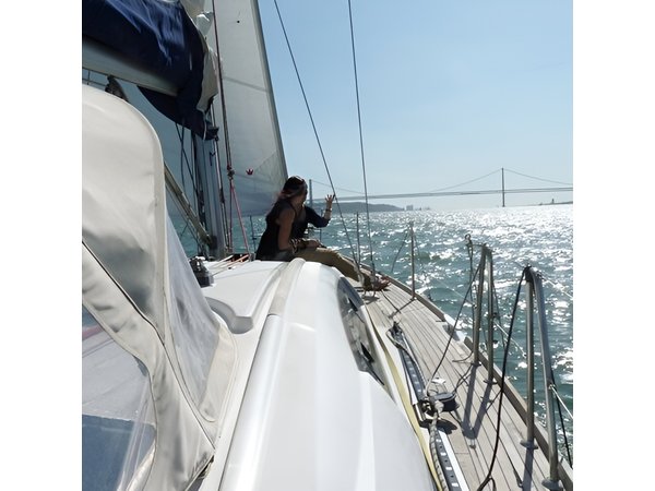 Small-Group Sailing Tour on the Tagus River from Lisbon