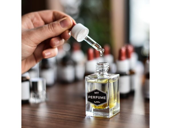 Perfume/Cologne Making Workshop in the Heart of Florence