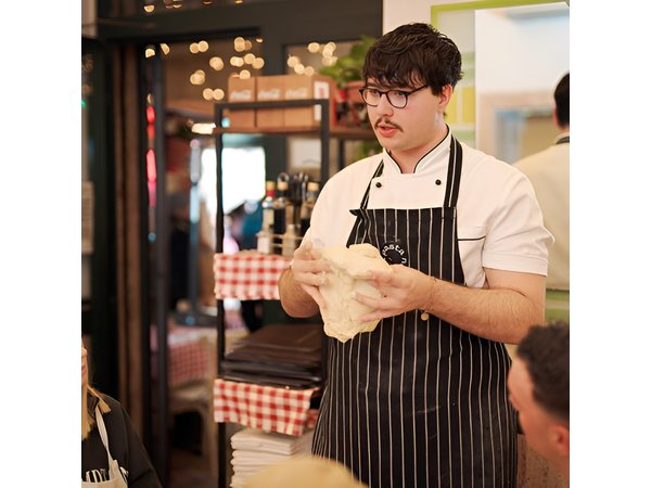 Pizza Cooking Class in Rome City Center with Drinks