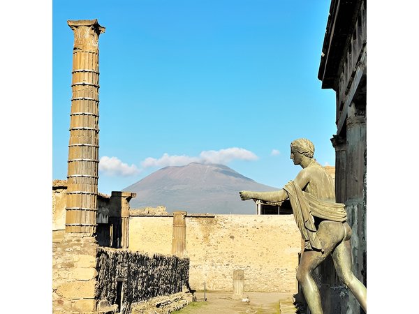 Pompeii Guided Tour from Positano with an Archaeologist