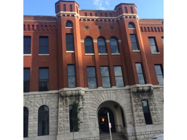 Walking Ghost Tour in Louisville