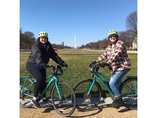 Washington DC eBike Rental with Helmet and Handlebar Bag for 16+