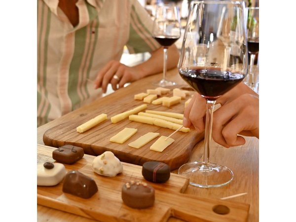 10 Tastes of Utrecht: Food Tour with Full Lunch and 2 Drinks