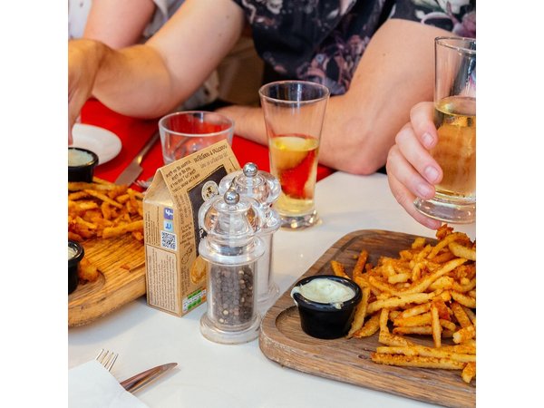 Dublin Private Walking Food Tour With Locals with 10 Tastings