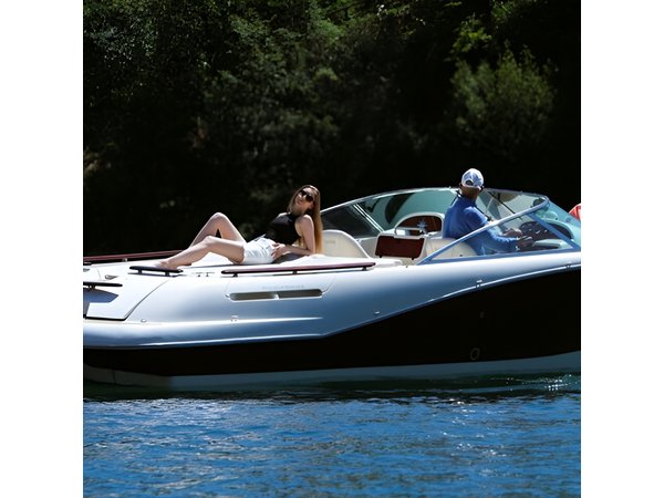 Lake Como: 3-Hour Luxury Speedboat Tour Como/Balbianello/Bellagio