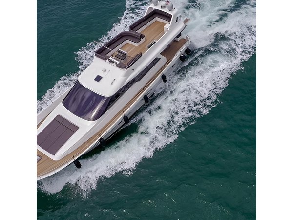 Istanbul: Private Bosphorus Tour On Luxury Yatch