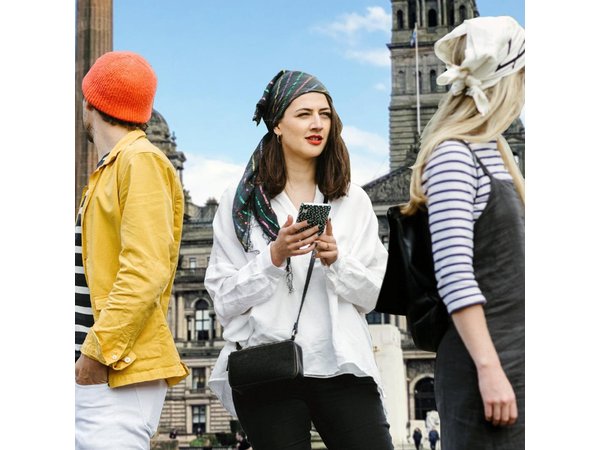 Fun and Flexible Treasure Hunt Around Glasgow with Cryptic Clues