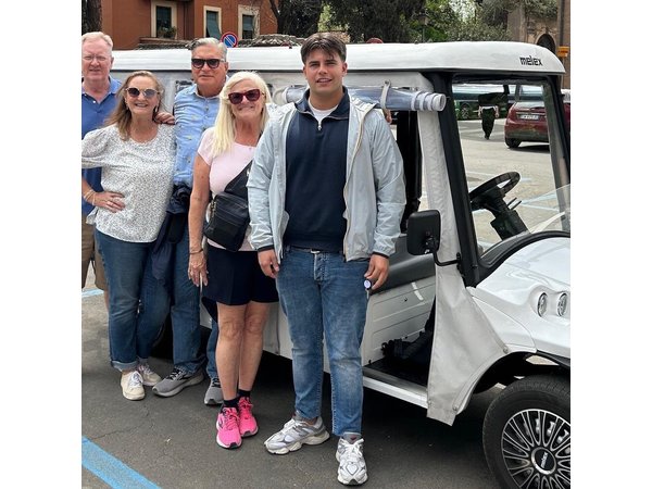 Golf Cart VIP tour of Rome with Driver and Tour Guide (3 or 5hrs)