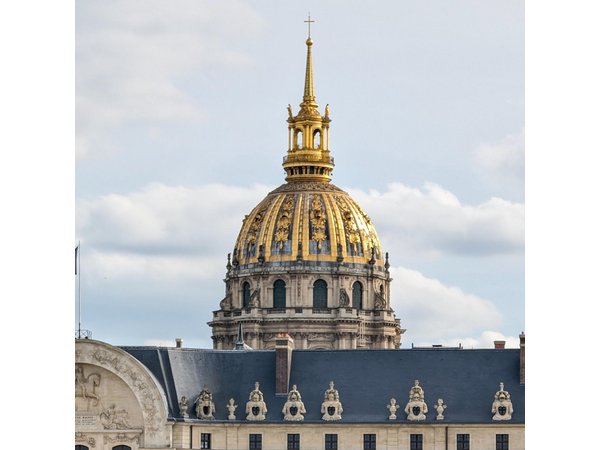4-Hour Private Tour in Paris in a Vintage Car