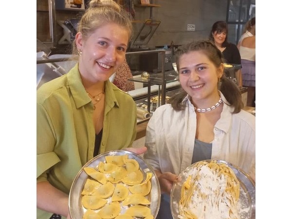 Sorrento: Pasta and Tiramisu Cooking Class with Lunch and Wine