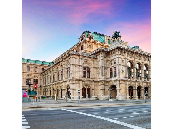 Vienna Walking Tour with Audioguide on Your Smartphone
