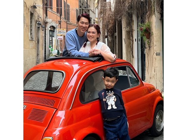 Private Rome Tour in Classic Red Fiat500