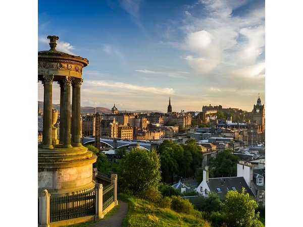 Edinburgh City 4-Hour Private Guided Tour in a Black Cab