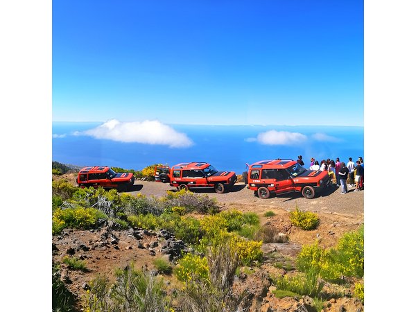 Full Day Jeep Safari Tour to Porto Moniz and Cabo Girão