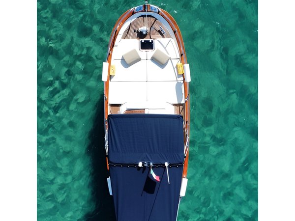 Private Tour of Ischia on Gozzo Fratelli Aprea 750 Open Cruise