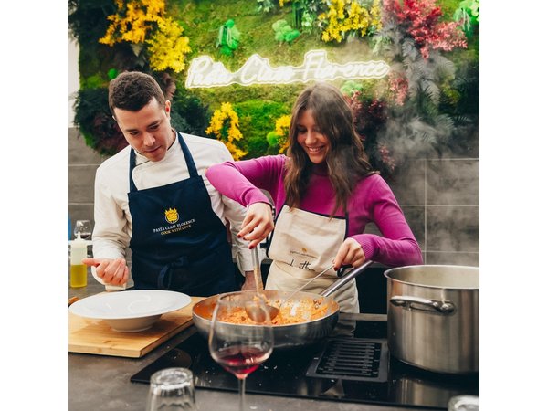 Michelin-Trained Chef Pasta Class in Florence