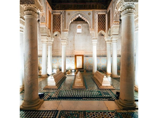 Marrakech : Saadian Tombs & Bahia Palace, Souk and Medina Tour