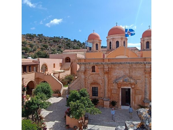 Private Tour of Chania: Wine, Views, and Impressions.