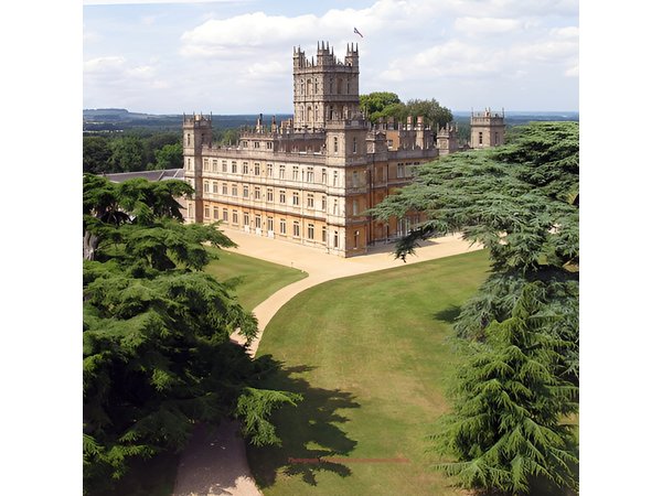 Downton Abbey & Highclere Castle Tour from London, with Oxford