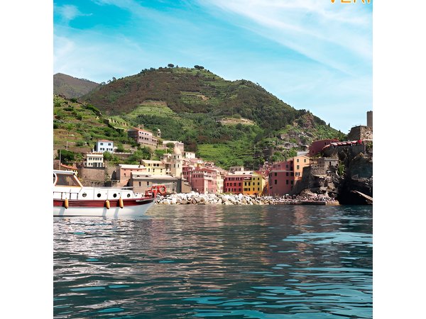 8 Hours Cinque Terre with Lunch on Boat in Spezia
