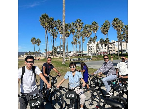 Santa Monica and Venice Beach 3-Hour Bike Guided Tour