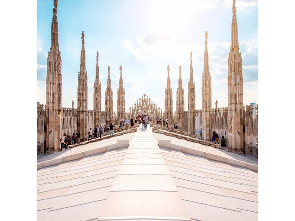 Milan: Duomo’s Cathedral Guided Tour with Optional Rooftop Access