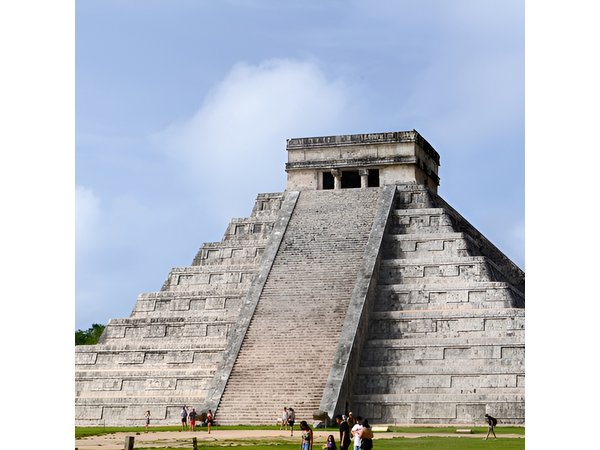 Private Tour to Chichen Itza, Stunning Cenote and Valladolid