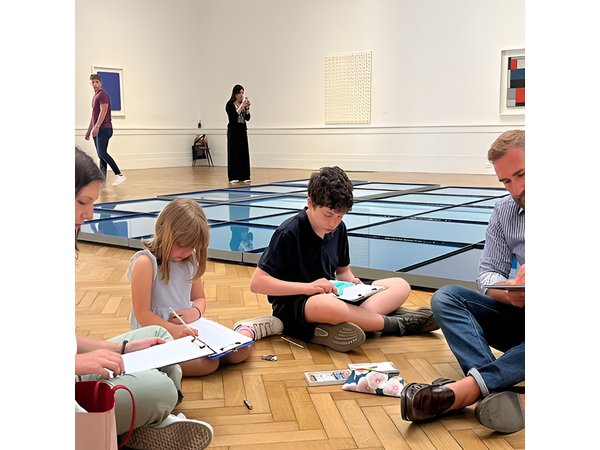 Private Family-Friendly Guided Tour & Art Workshop - Rome
