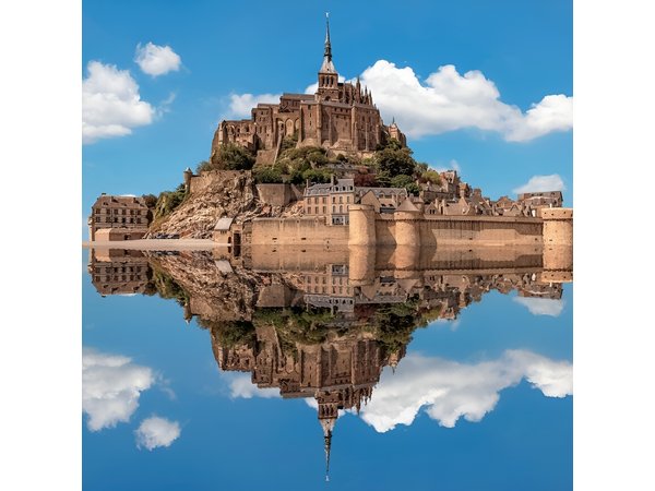 Mont Saint-Michel and Calvados Tasting Private Tour from Paris