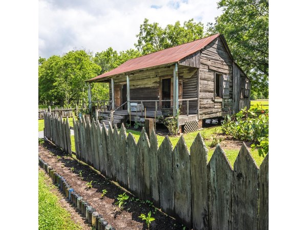 Laura Plantation Half-Day Tour from New Orleans