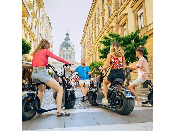 E-Scooter Half-Day Private Tour in Budapest with Food Tastings