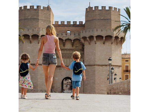 Valencia Private Family Tour with Churros, Parks & Science Museum